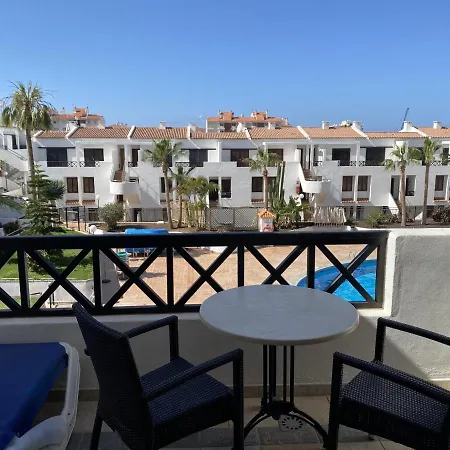 Апартаменты Lovely 1 Bed 5a1, Victoria Court 1, Cristianos, Tenerife Лос Кристианос