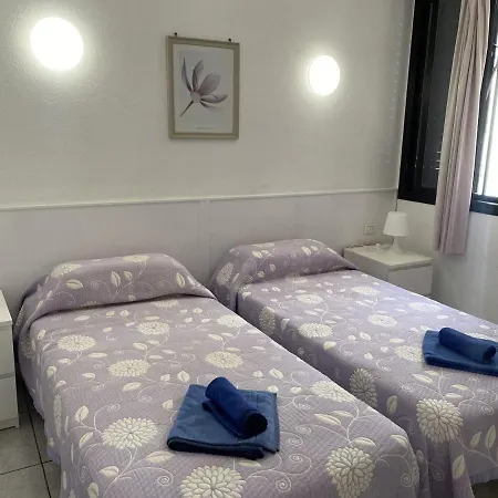 Self Catering Lovely Ground Floor 1 Bed 5a1, Cristianos, Tenerife * Los Cristianos (Tenerife)