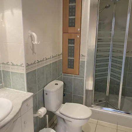 Апартаменты Lovely 1 Bed 5a1, Victoria Court 1, Cristianos, Tenerife *