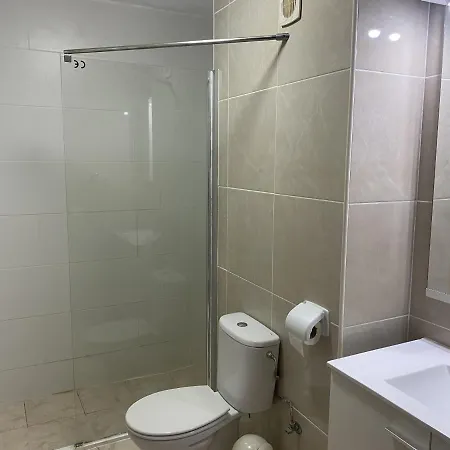 Self Catering Lovely Ground Floor 1 Bed 5a1, Cristianos, Tenerife Los Cristianos (Tenerife)