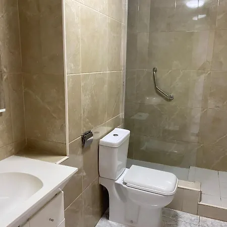Self Catering Lovely Ground Floor 1 Bed 5a1, Cristianos, Tenerife *