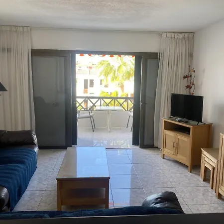 Self Catering Lovely Ground Floor 1 Bed 5a1, Cristianos, Tenerife *