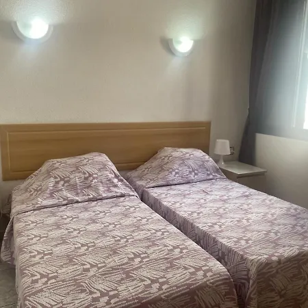 Self Catering Lovely Ground Floor 1 Bed 5a1, Cristianos, Tenerife
