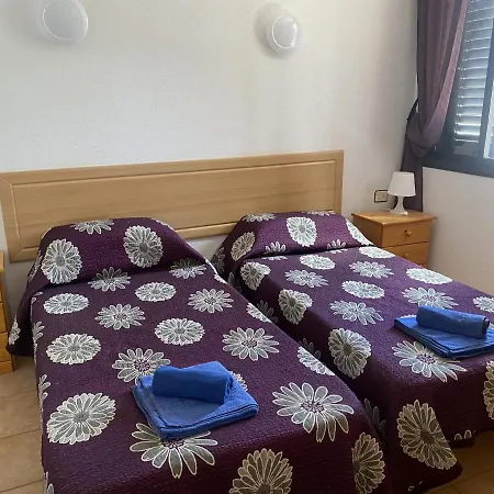 Self Catering Lovely Ground Floor 1 Bed 5a1, Cristianos, Tenerife