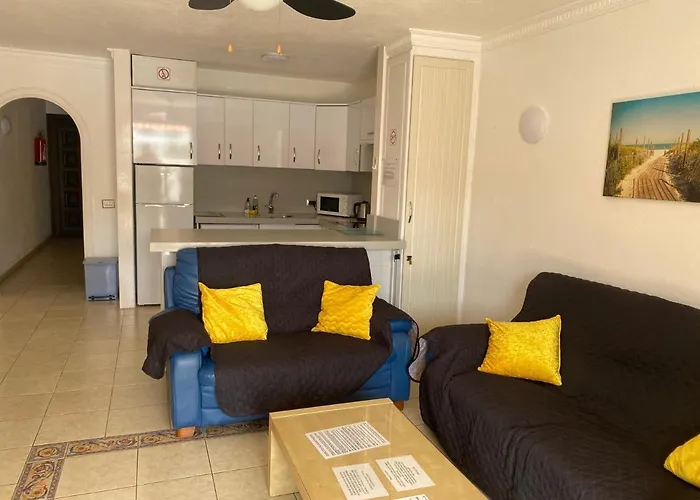 Lovely 1 Bed 5a1, Victoria Court 1, Cristianos, Tenerife *