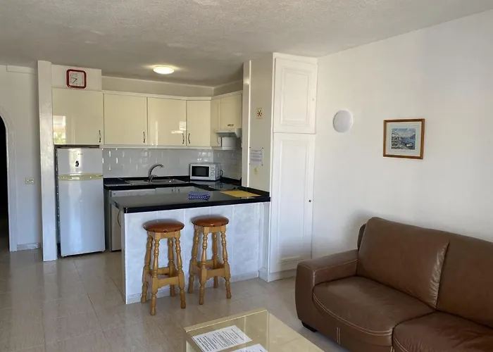 Lovely 1 Bed 5a1, Victoria Court 1, Cristianos, Tenerife Daire *