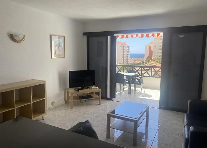Lovely 1 Bed 5a1, Victoria Court 1, Cristianos, Tenerife شقة لوس كريستيانوس