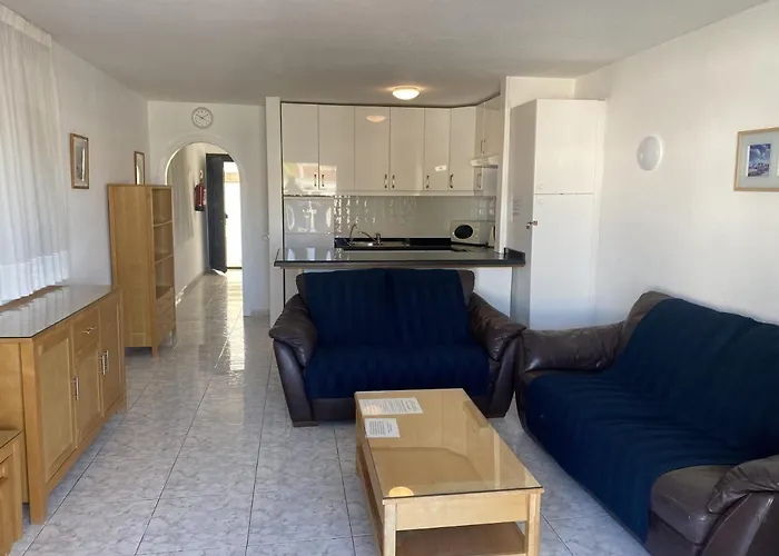 Lovely 1 Bed 5a1, Victoria Court 1, Cristianos, Tenerife * Los Cristianos (Tenerife)