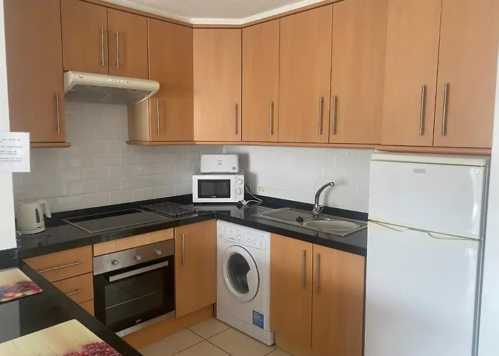 Lovely 1 Bed 5a1, Victoria Court 1, Cristianos, Tenerife Daire *