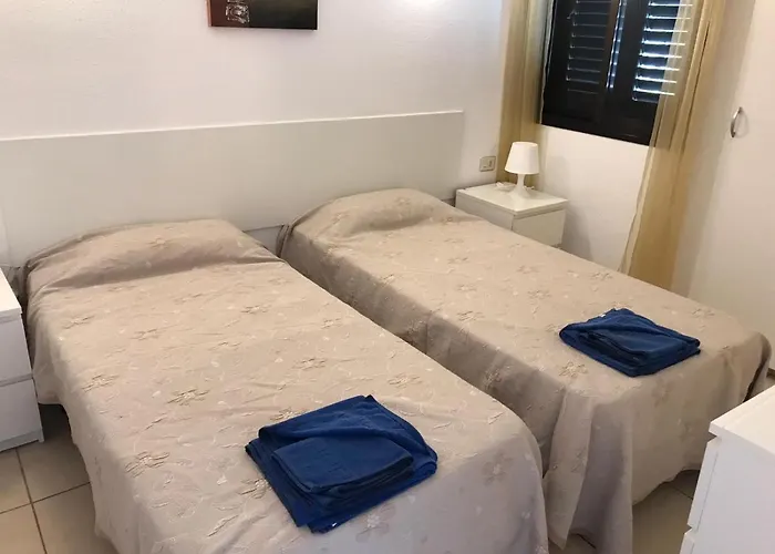 Lovely 1 Bed 5a1, Victoria Court 1, Cristianos, Tenerife *