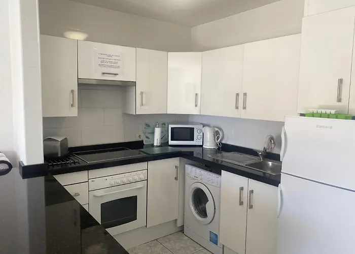 Lovely 1 Bed 5a1, Victoria Court 1, Cristianos, Tenerife Daire